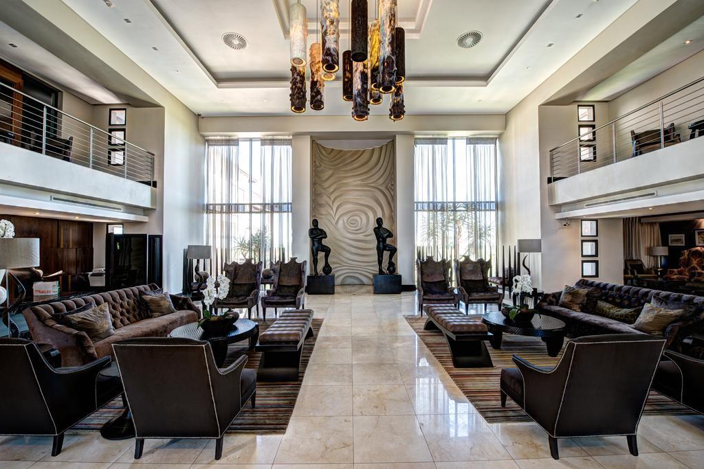 Royal Marang Hotel Phokeng Eksteriør bilde The lobby of the hotel